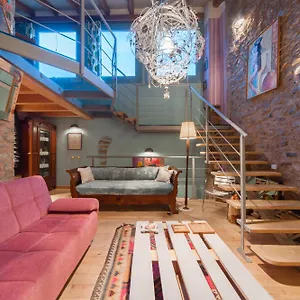 https://i-due-loft.it-lombardy.com